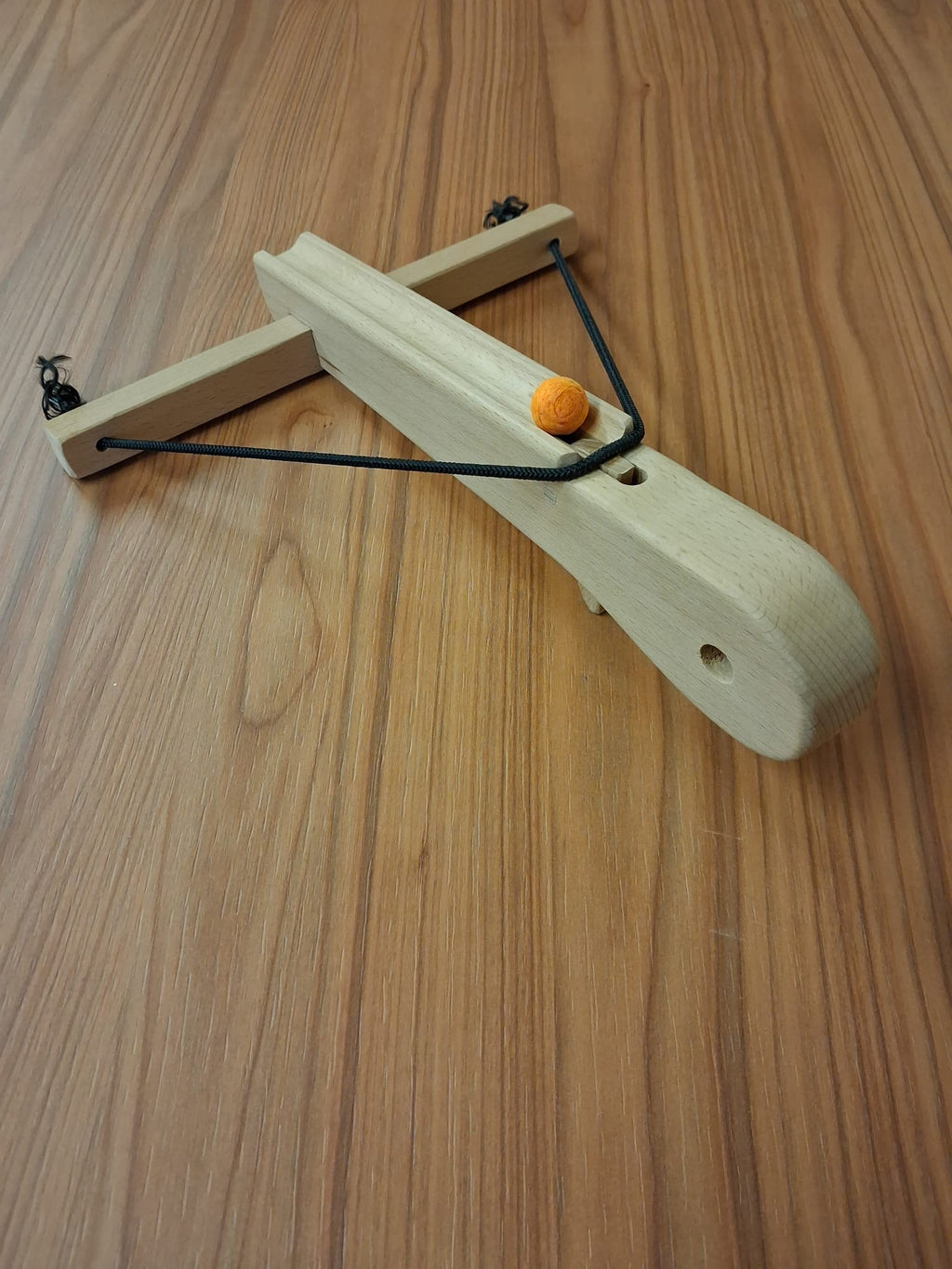 Arbalète en bois artisanale – Fabrication française