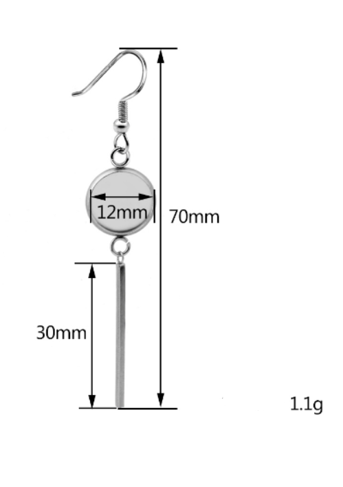 Boucles d'oreilles artisanales en bois et acier inoxydable.